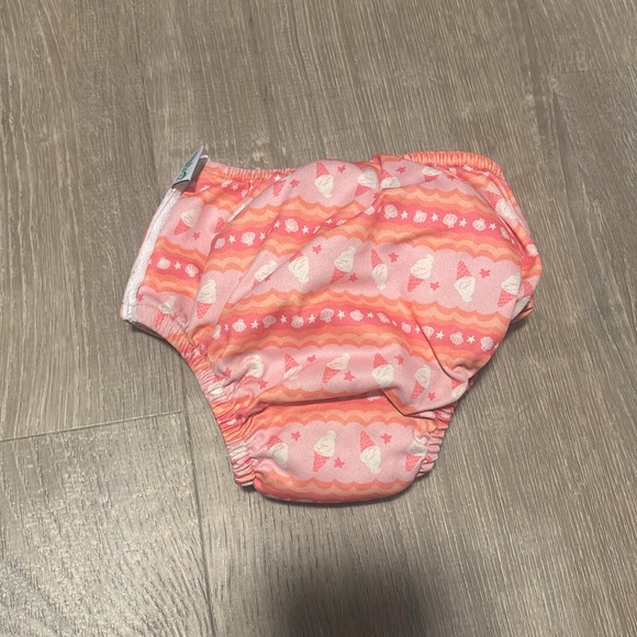 Green sprouts Ice cream water diaper size 18M EUC - Picture 2 of 6